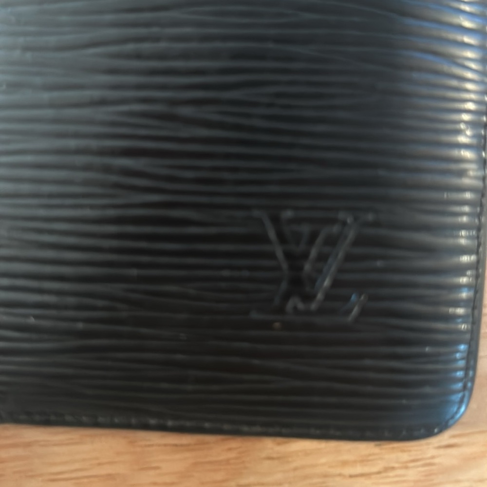 Louis Vuitton Double Sided Wallet - Picture 5 of 10